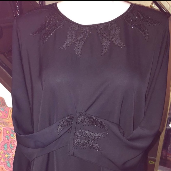 Garments - Picture 2 of 9